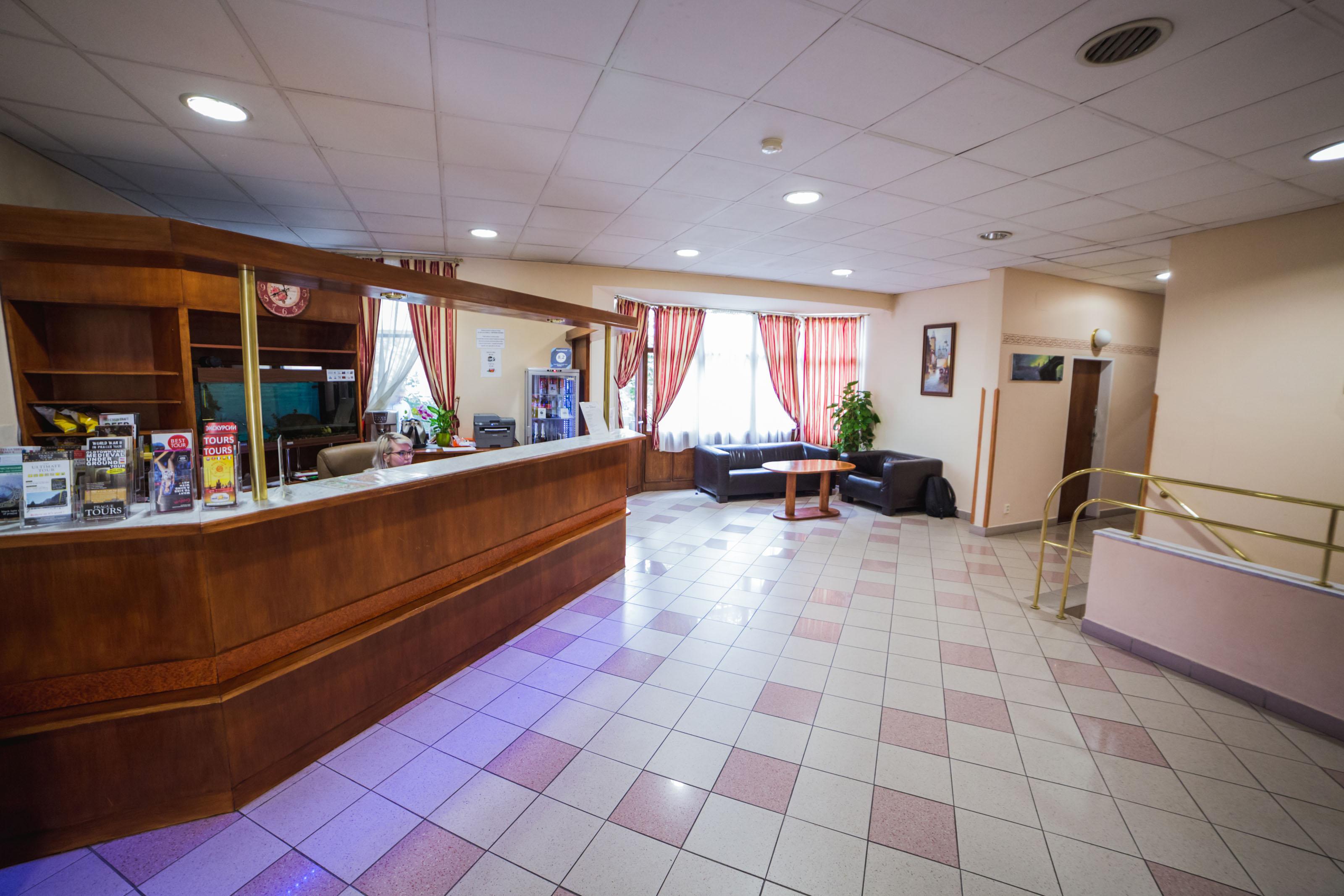 פראג Hotel Dalimil מראה חיצוני תמונה