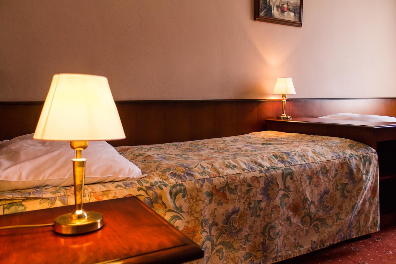 פראג Hotel Dalimil מראה חיצוני תמונה