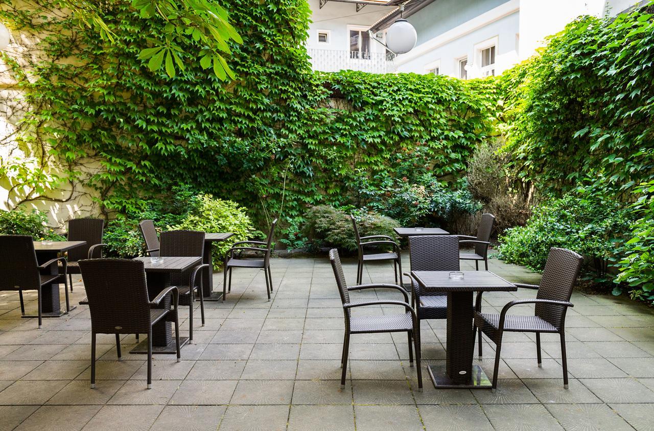 פראג Hotel Dalimil מראה חיצוני תמונה