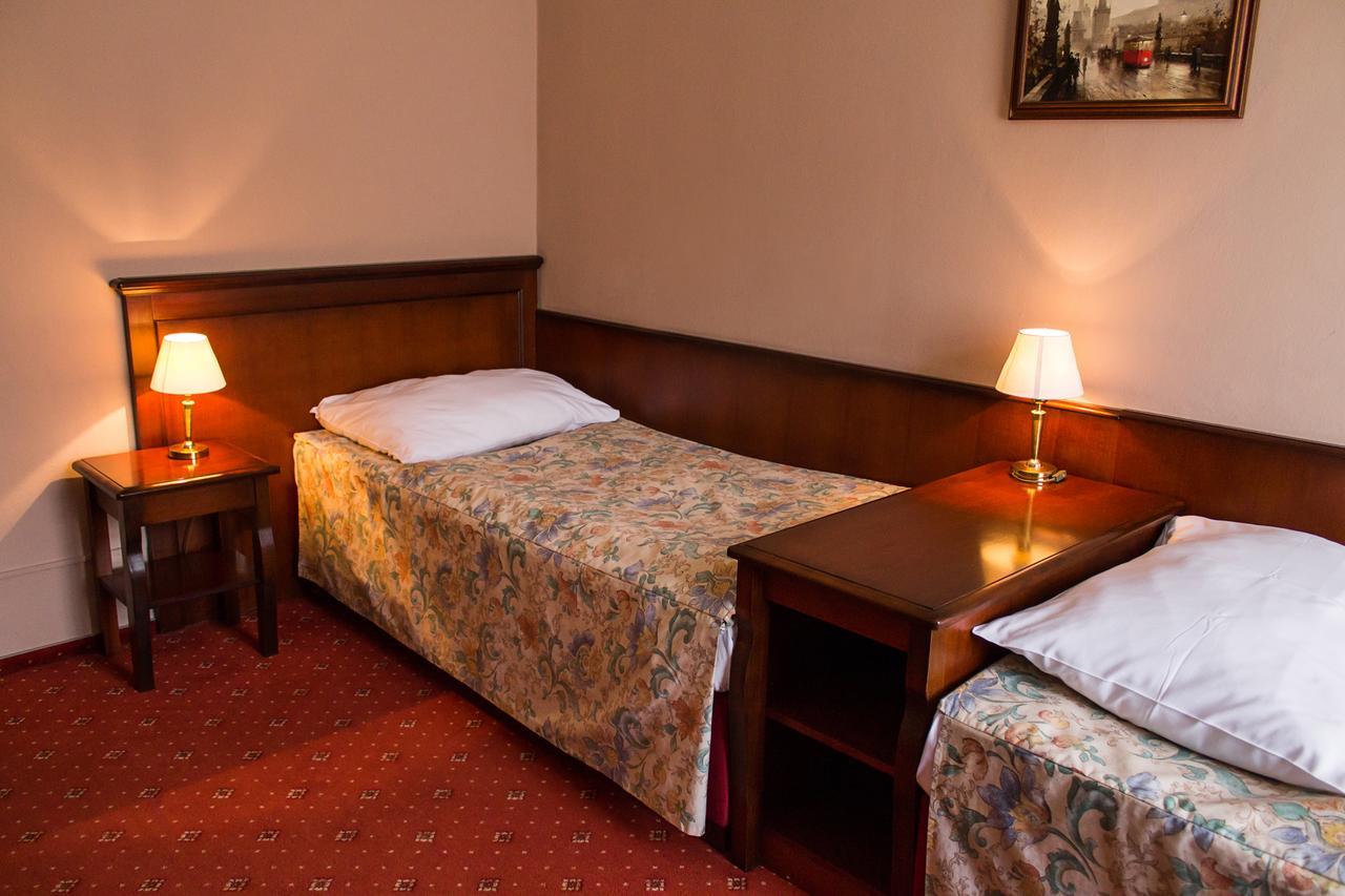 פראג Hotel Dalimil מראה חיצוני תמונה