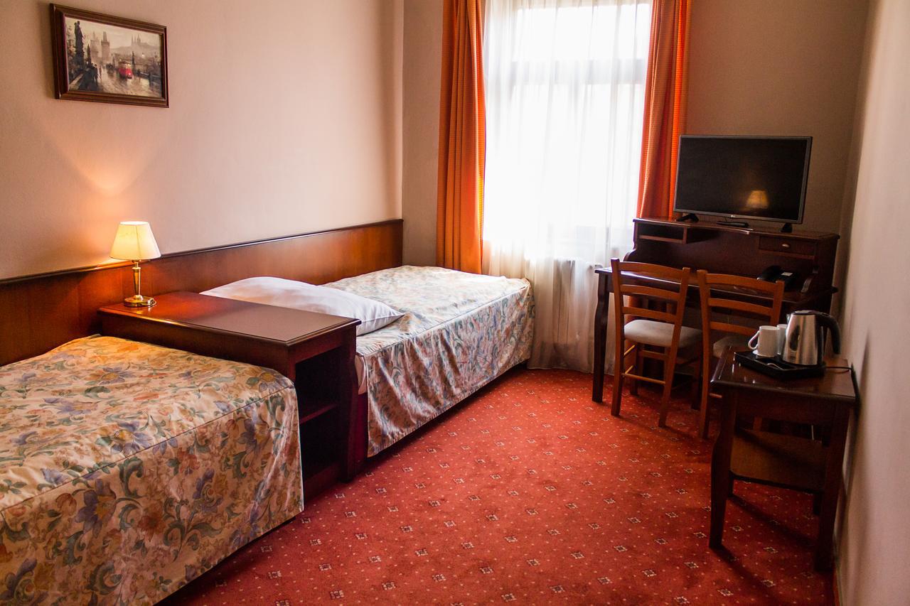 פראג Hotel Dalimil מראה חיצוני תמונה