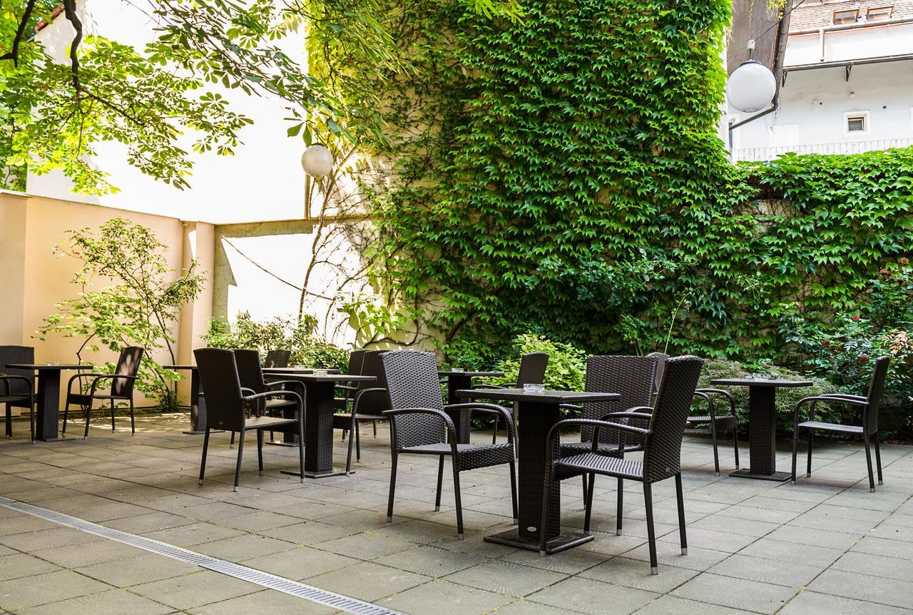 פראג Hotel Dalimil מראה חיצוני תמונה